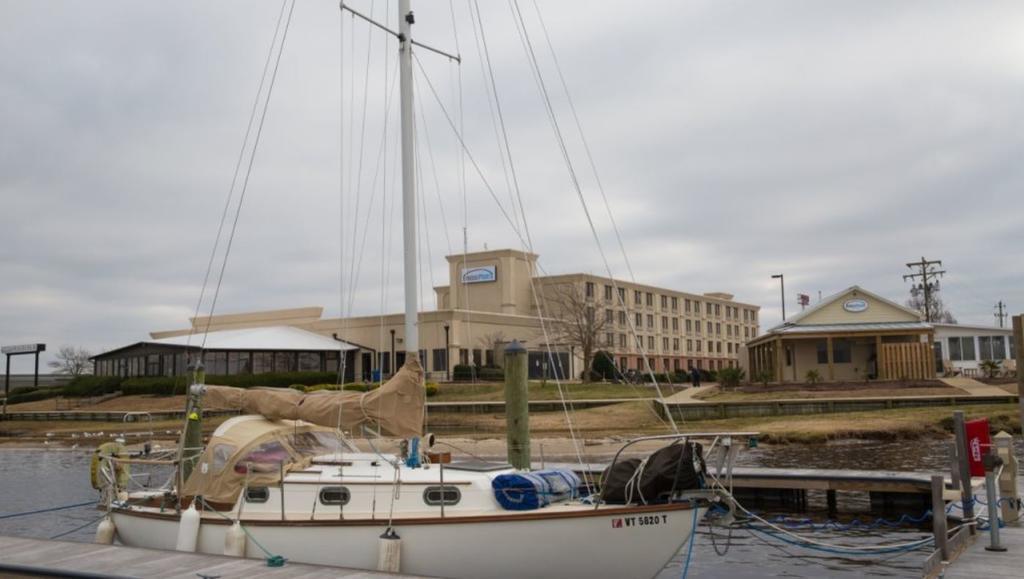 Bridgepointe Hotel & Marina New Bern Exterior foto